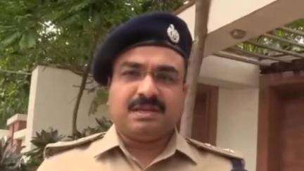ಬಬಲೇಶ್ವರ: ಅನಧಿಕೃತ ಸಾರಾಯಿ ಮಾರಾಟ, ಹಲವು ವಸ್ತು ವಶಕ್ಕೆ ಪಡೆದ ಪೊಲೀಸರು: ನಗರದಲ್ಲಿ ಪ್ರಕಟಣೆ ಮೂಲಕ ಮಾಹಿತಿ