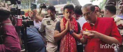 গুৱাহাটী: গুৱাহাটীত ভাৰতীয় ক্ৰিকেট দলৰ মুখ্য প্ৰশিক্ষক গৌতম গম্ভীৰ,কামাখ্যা মন্দিৰ দৰ্শন