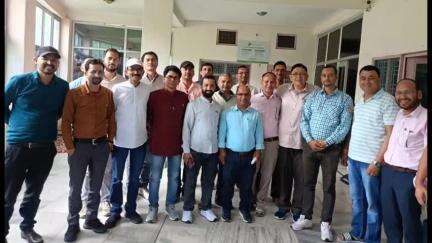 कपकोट: राजकीय शिक्षक संघ जिला इकाई की प्रथम जिला कार्यकारिणी बैठक कपकोट स्थित एक होटल सभागार में सम्पन्न हुई