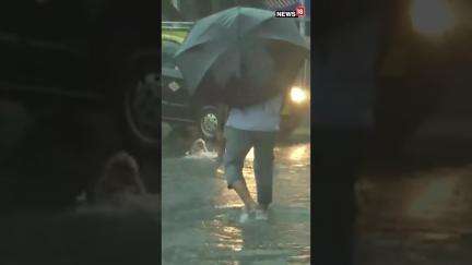 Mumbai Rain | Rain lashes parts of Mumbai; visuals from Chhatrapati Shivaji Maharaj Terminus | N18S