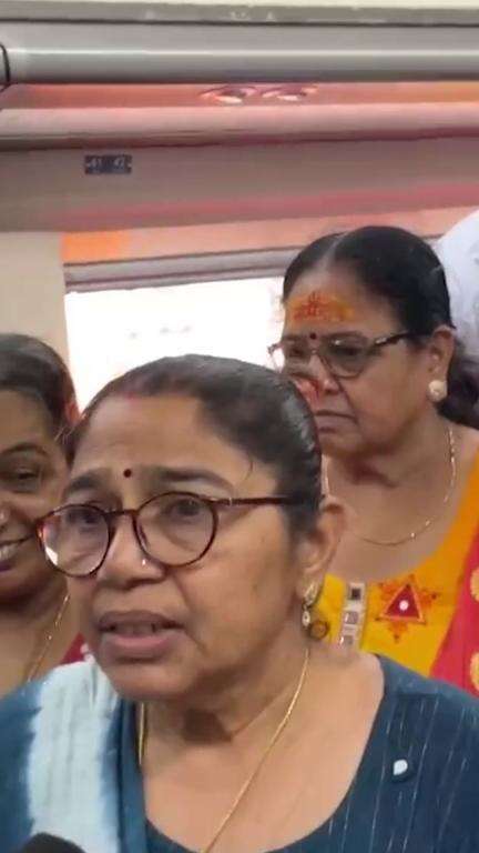 वेरावल (सोमनाथ) से अहमदाबाद (साबरमती) तक चलने वाली नई Vande Bharat Express सेवा से यात्रियों में खुशी की लहर।