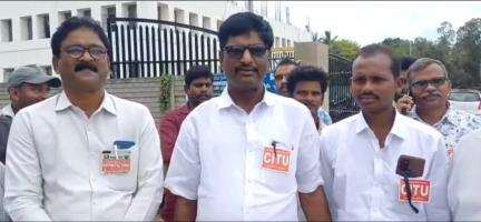 భీమవరం: విశాఖ ఉక్కు ప్రైవేటీకరణను వెంటనే ఆపాలని ప్రజా సంఘాల డిమాండ్