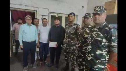 पलिया: सीमा शुल्क विभाग और 39वीं वाहिनी बटालियन एस एस बी ने संयुक्त कार्रवाई में 3 लाख भारतीय मुद्रा की बरामदगी की