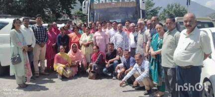 बल्ह: सुगंधित पौधों की खेती पर प्रशिक्षण हासिल करने के लिए बल्ह के किसान कुल्लू के लिए हुए रवाना