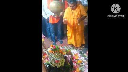 नवागढ़: धार्मिक नगरी खरौद में भगवान लक्ष्मणेश्वर के दर्शन करने पहुंचे उत्तरप्रदेश गौसेवा आयोग के अध्यक्ष, की पूजा-अर्चना