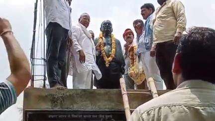 भांडेर: छत्रपति शाहू जी की जयंती को लेकर खिरिया साहब के वनखंडेश्वर महादेव मंदिर में कुर्मी समाज की बैठक