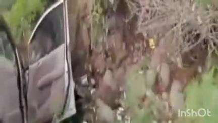 पालमपुर: मंडी पठानकोट नेशनल हाईवे 53 मील के पास एक कार और बाइक के बीच हुई जोरदार टक्कर, बाइक सवार को आई मामूली चोटें