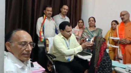 शुजालपुर: प्राथमिक नेत्र जांच केंद्र पर निशुल्क नेत्र परीक्षण शिविर का आयोजन, 103 मरीजों की आंखों की जांच हुई