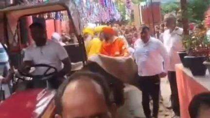 नौगावां सादात: मूंढ़ा खेड़ा में निकाली गई कलश यात्रा, 2 जून को होगा विशाल भंडारा