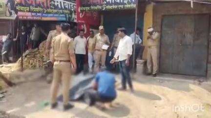 बिंदकी: लालूगंज मोहल्ले में मिला एक व्यक्ति का शव, पुलिस ने शव को पोस्टमार्टम के लिए भेजा