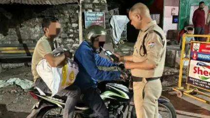 पौड़ी: पौड़ी पुलिस ने शराब पीकर वाहन चलाने वाले 7 और यातायात नियमों का उल्लंघन करने वाले 149 चालकों के खिलाफ की कार्रवाई