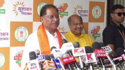 रायपुर: 27 मई मंगलवार को मुख्यमंत्री विष्णु देव साय सुशासन तिहार के तहत औचक निरीक्षण के लिए रायगढ़ और सारंगढ़ के लिए रवाना हुए