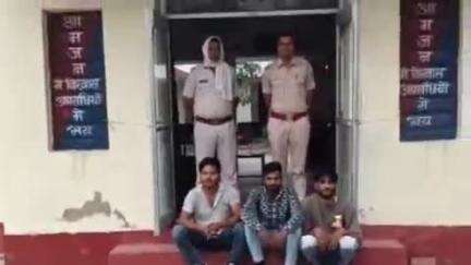 पीपलदा: अयाना पुलिस ने थाना क्षेत्र में हंगामा कर उत्पात मचाने पर 3 व्यक्तियों को शांति भंग के आरोप में किया गिरफ्तार