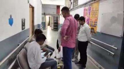 रेवाड़ी: रेवाड़ी: जिला सचिवालय के सरल केंद्र पर सीएम फ्लाइंग की छापेमारी