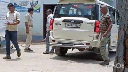 जमुई: गिद्धेश्वर के पास उत्पाद पुलिस ने शराब के साथ दो तस्करों को किया गिरफ्तार