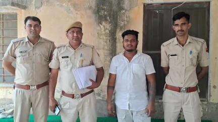 चूरू: सदर थाना पुलिस ने करोड़ों रुपए की लूट के ईनामी बदमाश को रामपुरा के पास पकड़ा, 32 बोर पिस्टल व जिंदा कारतूस बरामद