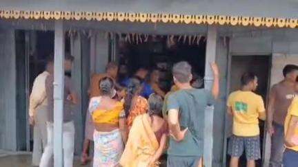 আলিপুরদুয়ার ১: আলিপুরদুয়ার জংশন লিচুতলা এলাকায় আগুনে পুড়লো দোকান