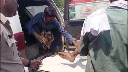 सतना के महादेवा में गाय बांधने के विवाद में चली कुल्हाड़ी, अधेड़ व्यक्ति घायल, पुलिस जांच में जुटी