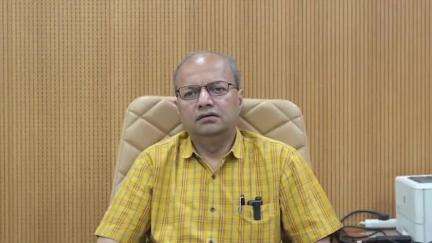 कानपुर: आईआईटी डायरेक्टर मणिंद्र अग्रवाल ने तेजी से बढ़ रहे कोविड मामलों में नए कोविड वेरिएंट के बारे में दी जानकारी