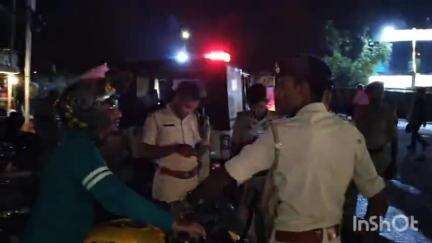सासाराम: पोस्ट ऑफिस चौराहा और करहगर मोड़ पर पुलिस ने चलाया वाहन जांच अभियान
