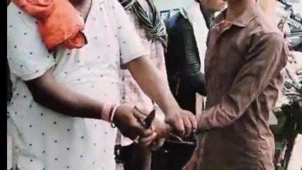 सिविल लाइन में दिनदहाड़े पति ने पत्नी पर चाकू से किया हमला, पत्नी घायल, आरोपी पकड़ा गया