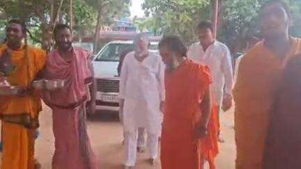 జహీరాబాద్: బర్దిపూర్ దత్తగిరి క్షేత్రంలో వైభవంగా శనేశ్వర జయంతి వేడుకలు, హాజరైన ప్రభుత్వ సలహాదారు కేశవరావు