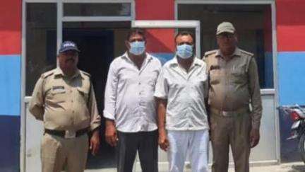 नारासन: थीथकी में नाली के पानी को लेकर लड़ाई-झगड़ा कर शांति व्यवस्था भंग करने वाले 2 लोगों को पुलिस ने किया गिरफ्तार