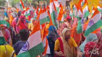 फूलिया कलां: ऑपरेशन सिंदूर की कामयाबी पर सोमानिया तालाब बस स्टैंड से निकाली गई तिरंगा यात्रा, MLA डॉ. लालाराम बैरवा ने किया नेतृत्व