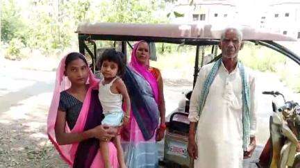 लखीमपुर: बेहजम से ओयल जाने वाले रास्ते पर स्थित जमुआरी नदी के पुल के पास ट्रक ने बाइक को मारी टक्कर, बाइक सवार की हुई मौत