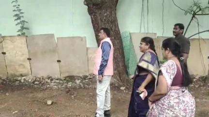 కర్నూలు: పిల్లల సంరక్షణపై ప్రత్యేక శ్రద్ధ తీసుకోండి: నగరంలో జిల్లా కలెక్టర్ రంజిత్ భాషా