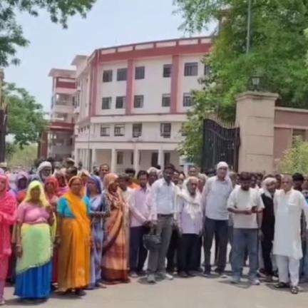अलवर: बहादुरपुर गांव से लापता नाबालिक का सुराग नहीं मिलने पर ग्रामीणों ने कलेक्टर को ज्ञापन सौंपा