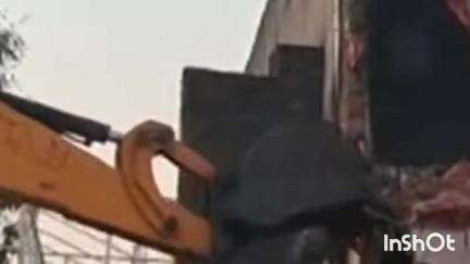 रेवाड़ी: धारूहेड़ा-रेवाड़ी रोड पर डीटीपी का चला पीला पंजा, मसानी गांव के पास अवैध निर्माण ध्वस्त