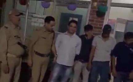 रूड़की: सोलानी पार्क के पास गंगनहर किनारे खुले में शराब पी रहे 8 लोगों को पुलिस ने किया गिरफ्तार