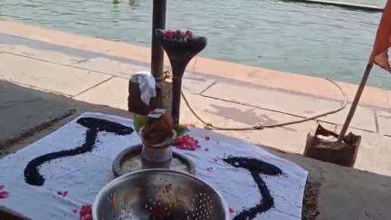 पुष्कर: पुष्कर में 111 श्रद्धालुओं ने कालसर्प दोष निवारण अनुष्ठान किया, पंडित कमलनयन दाधीच के सानिध्य में