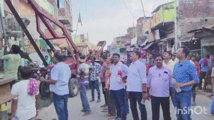 पिपरा: विद्युत विभाग ने हरिहरगंज शहरी क्षेत्र में NH-139 किनारे जर्जर पोल व तार बदलने का कार्य शुरू किया