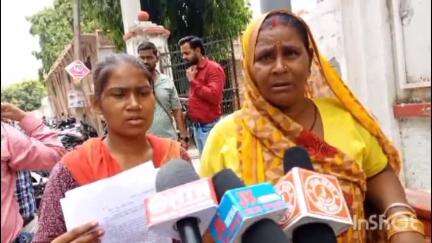 बरेली: सीबीगंज थाना क्षेत्र के मथुरापुर की महिला ने पति पर दहेज के लिए मारपीट का लगाया आरोप, एसपी कार्यालय में की शिकायत