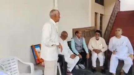 रूड़की: जादूगर रोड पर स्थित महानगर कांग्रेस कमेटी के कैंप कार्यालय पर पूर्व प्रधानमंत्री की पुण्यतिथि मनाई गई