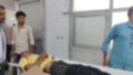 महोबा: महोबा के परसाहा गांव के पास चार पहिया वाहन की टक्कर से बाइक सवार गंभीर रूप से घायल, डॉक्टर ने मेडिकल कॉलेज किया रिफर