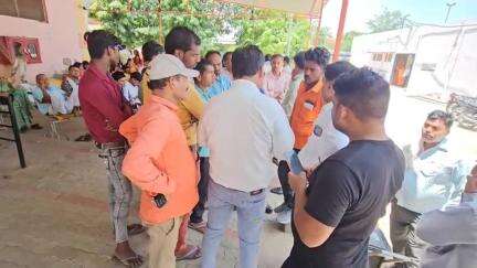 बिलग्राम: बेहटा पुर गांव के पास पैदल जा रहे अधेड़ की अज्ञात वाहन की टक्कर से मौत, पुलिस ने कराया पोस्टमार्टम