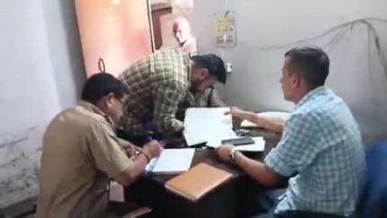 रुद्रपुर: लालपुर चौकी क्षेत्र में संदिग्ध परिस्थितियों में हुई व्यक्ति की मौत, पुलिस ने पोस्टमार्टम के बाद परिजनों को शव सौंपा