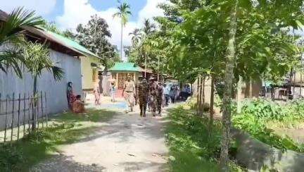 তুফানগঞ্জ ২: বারকোদালি 1 ও 2 GP-র বিভিন্ন এলাকায় চোলাই মদের বিরুদ্ধে যৌথ অভিযান পুলিশ ও আফগারি দপ্তরের