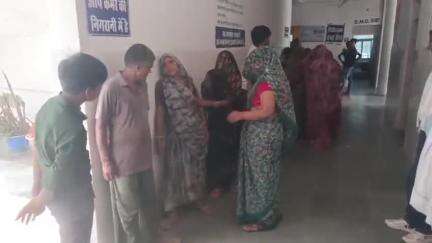 भांडेर: ग्राम नादिया में प्लाट विवाद पर दो गुटों में मारपीट, जातिगत गालियां देकर किया अपमानित