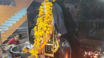 विदिशा नगर: विदिशा: बेतवा घाट स्थित शनि मंदिर में जन्मोत्सव मनाया गया, भंडारे में उमड़े श्रद्धालु