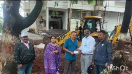 मिरज: महापालिकेने मिरज सांगली रस्त्यावरील नैसर्गिक नाला केला खुला, सुधार समितीच्या तक्रारीची महापालिकेकडून दखल #jansamasya