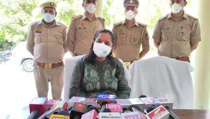 कानपुर: चिड़िया घर में बर्ल्ड फ्लू संक्रमण और केस्को उपकेंद्रों की चोरी के प्रकरण में जू डायरेक्टर ने की प्रेस कॉन्फ्रेंस