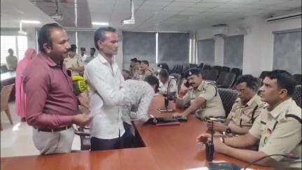 रतलाम नगर: पुलिस अधीक्षक कार्यालय में हुई जनसुनवाई, 30 आवेदकों की शिकायतें सुनकर थाना प्रभारियों को दिए निर्देश