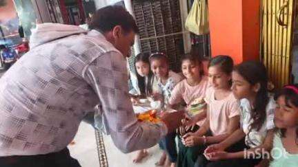 इटारसी: पीपल मोहल्ला के हनुमान धाम मंदिर में हनुमान जी की आरती और कन्या पूजन, नपा अध्यक्ष शामिल