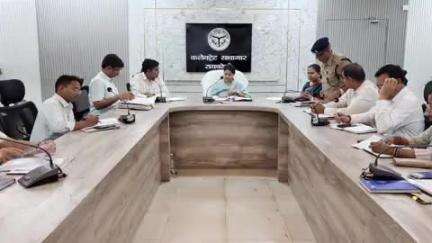 बचत भवन में राष्ट्रीय स्वच्छ वायु कार्यक्रम (एनकैप) की बैठक संपन्न, ग्रीन स्पेस बढ़ाने के लिए विशेष प्रयास की अपील: डीएम