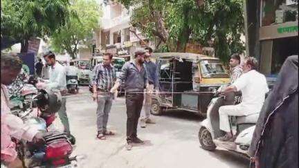 रतलाम नगर: चांदनी चौक से बाजना बस स्टैंड तक फोरलेन निर्माण के लिए निगम सक्रिय, दुकानों की नपती की गई