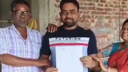 খড়গপুর ১: খড়্গপুর IIT-র পর এবার পাড়ি ইজরায়েল, মালদার টোটো চালকের ছেলের উজ্জ্বল সাফল্য